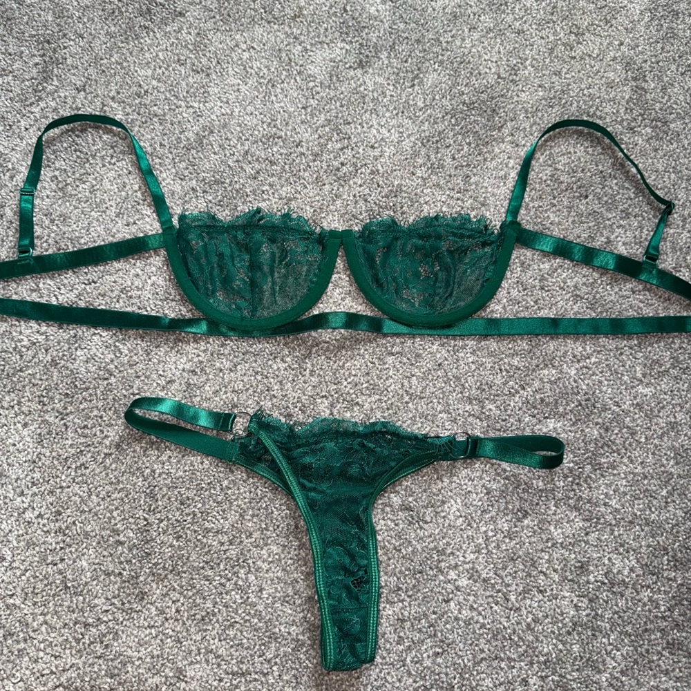 Elegant Green Lace Lingerie Set